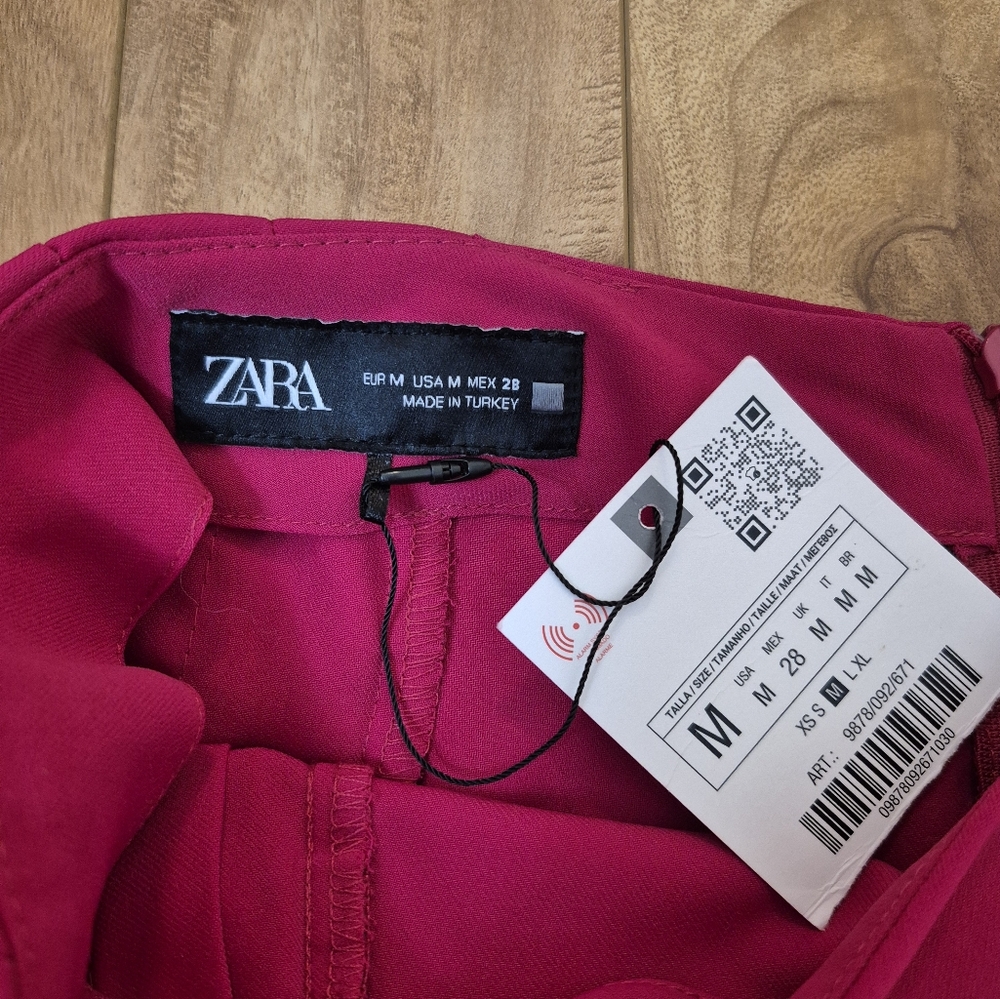 NWT Zara Barbie Fuchsia Belted Pleated Mini Skirt – Size M - Picture 3 of 6